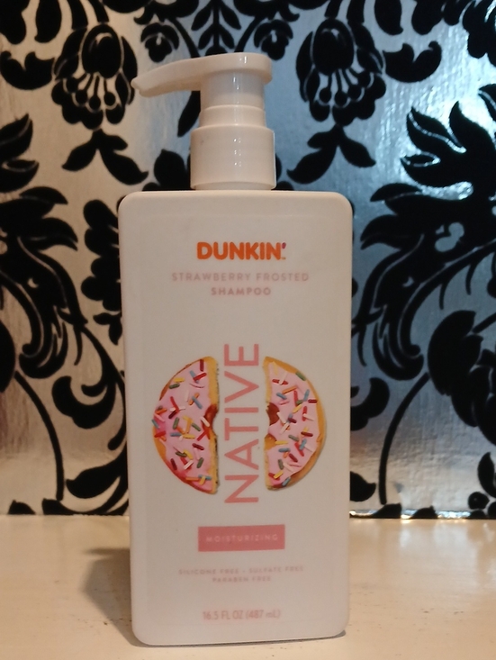 Native Other - DUNKIN' Native Strawberry Frosted Moisturizing Shampoo